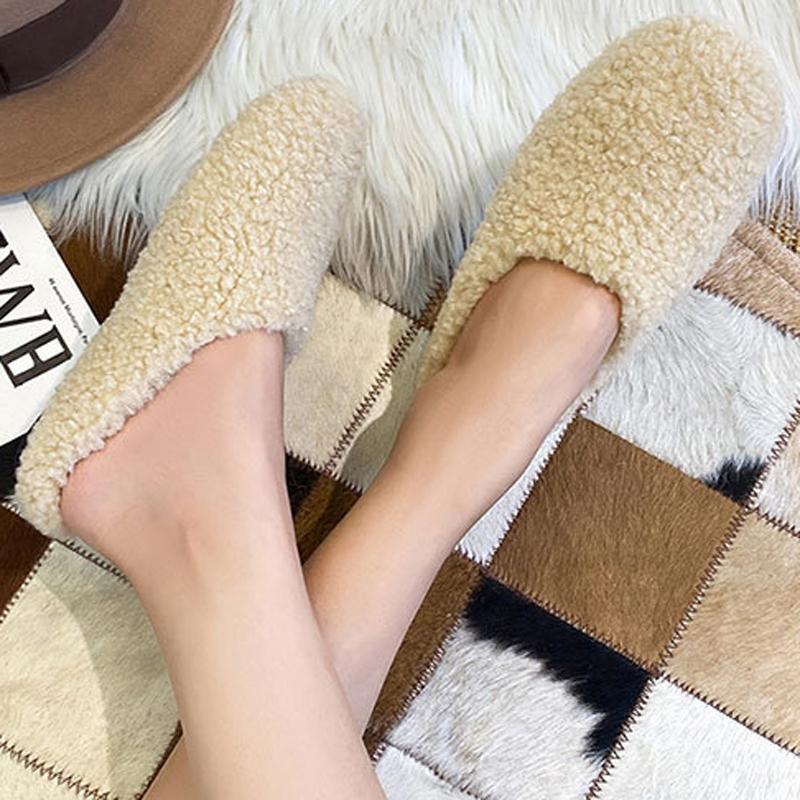 Fashion 2025 Winter Wool Slippers Women Curly Sheep Fur Flat Shoes Warm Cozy Slip On Pantuflas House Slides Femme Cotton Lambswool Mules