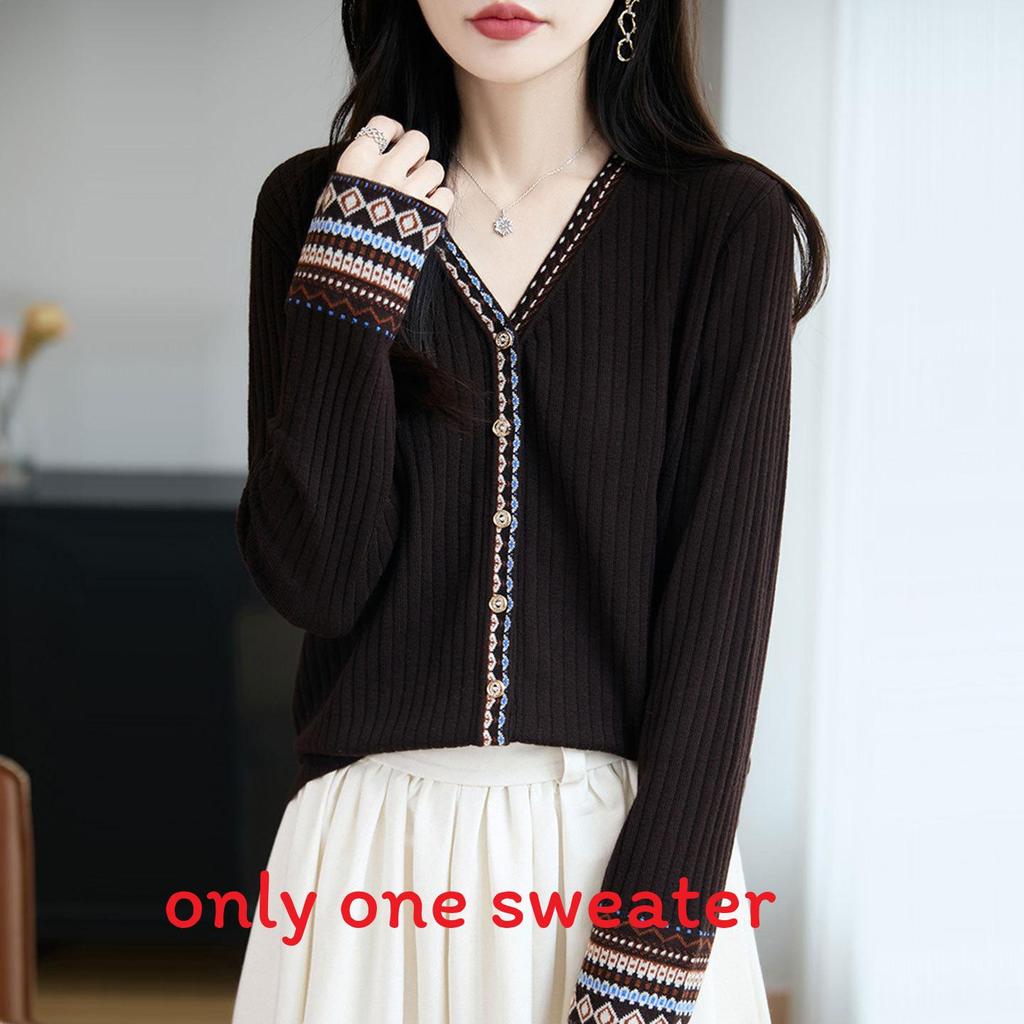 Andy Plush Knit Cardigan For Women With Vneck And Long Sleeves For Casual Wear