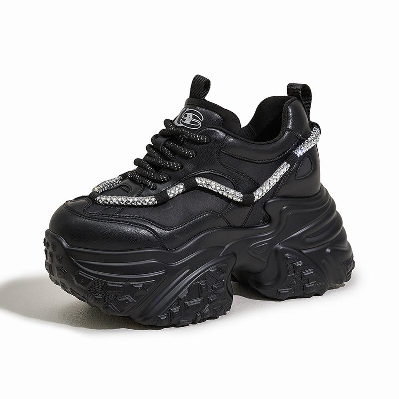 Женские кроссовки на платформе с увеличением внутренней высоты, новинка осени 2025 года, повседневная спортивная обувь, модные универсальные женские туфли со стразами