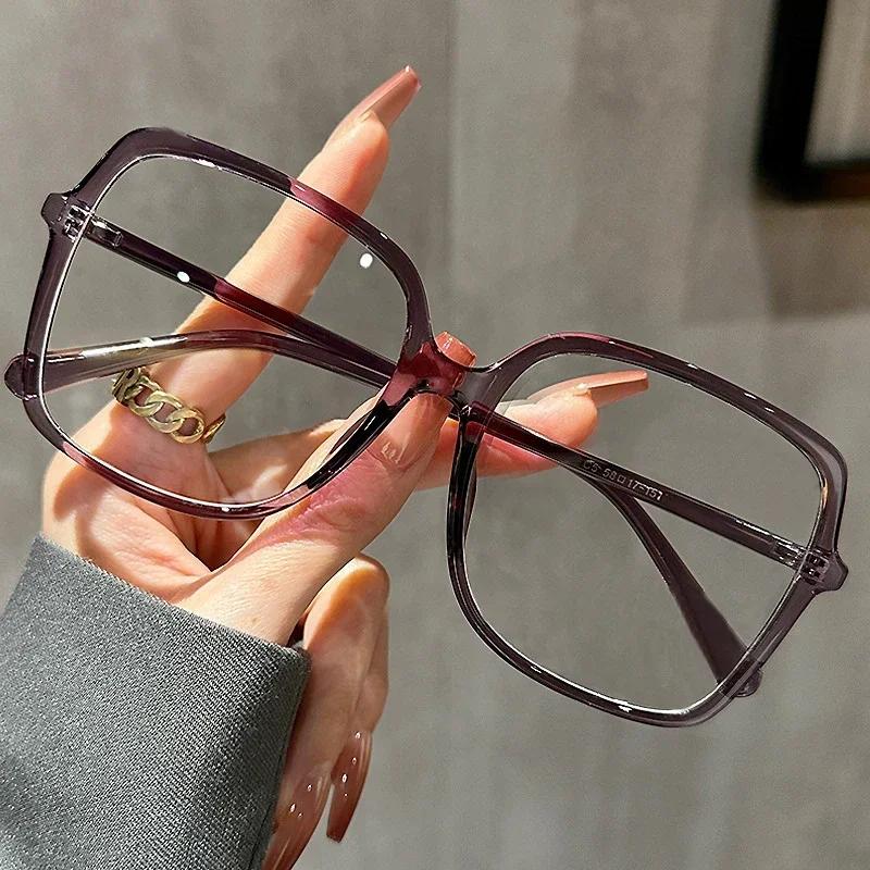 Luxury Big Frame Blue Light Blocking Glasses Retro Square Eyeglasses Ultra-light Trendy for Women