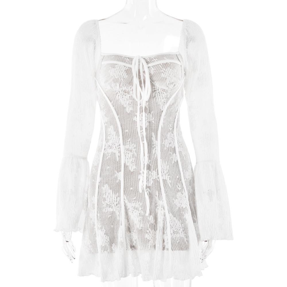 Европейское и американское кружевное платье без бретелек с рукавами-трубами: Французская повседневная короткая юбка без спинки, облегающая бедра