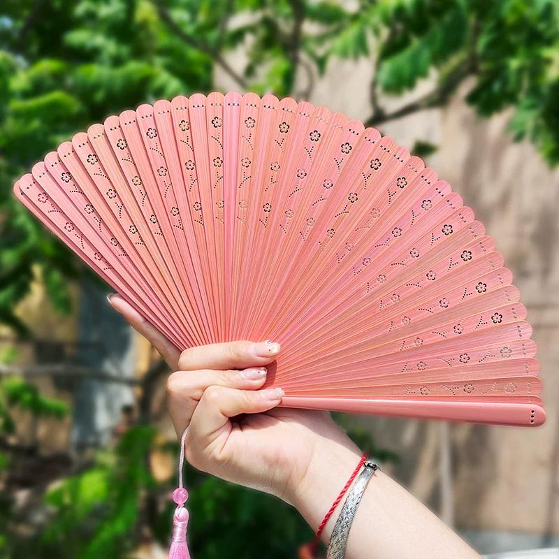 Chinese Style Pink Bamboo Fan for Women, Hollow Floral Folding Fan, Ancient Style Portable Easy-To-Open and Close Hanfu Dance Fan