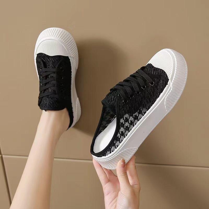 Обувь для женщин 2024 года, женские тапочки-мюли, летние шлепанцы, сандалии с ремешком, черные, снаружи B, стильные, низкие цены, повседневные, уникальные