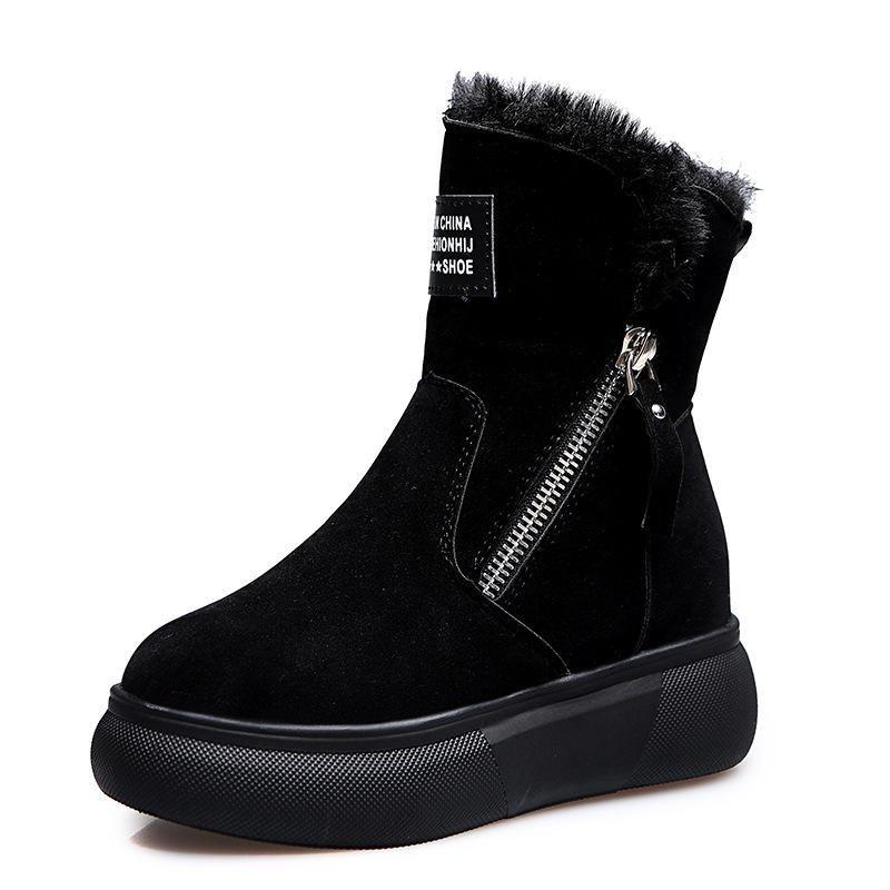 Короткие женские ботинки на толстой подошве с круглым носком и плюшевой подкладкой на губчатой подошве