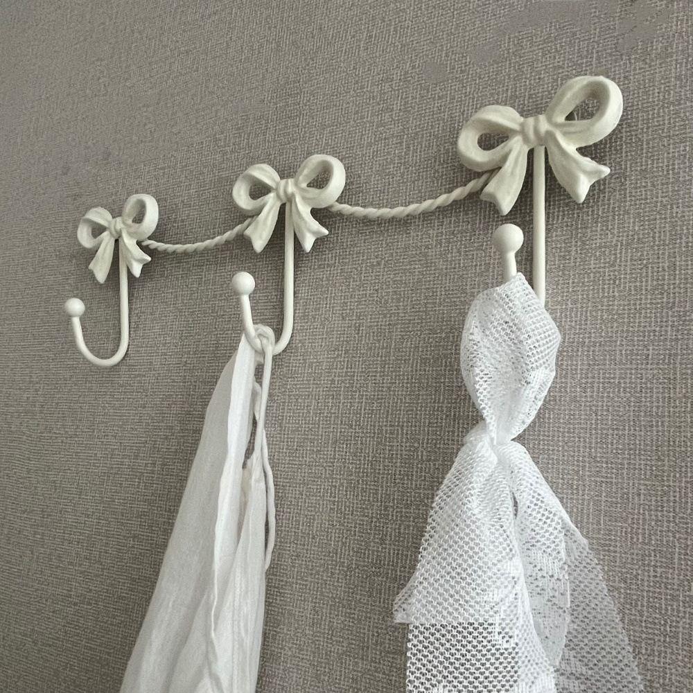 Iron Material Metal Bow Wall Hooks Golden Finish Modern Minimalist Hooks  Home Decor