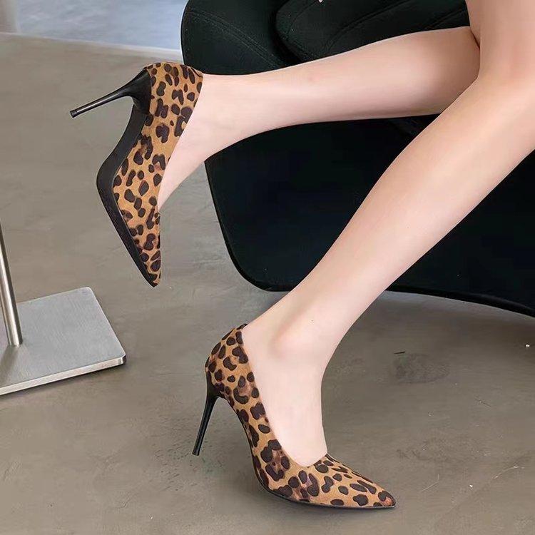 2024 Туфли-лодочки Женские Туфли-лодочки Группа Леопардовый принт Сексуальные туфли-лодочки на шпильках для вечеринок Дизайнерская обувь Туфли для женщин
