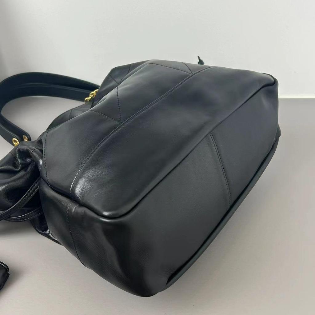 Сумка через плечо Luxe Cowhide Diamond Chain 2024 года — вместительная, стильная и элегантная женская сумка-тоут