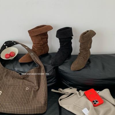 Женские демисезонные плиссированные ботинки из замши, новинка осени и зимы 2025, остроносые ковбойские ботинки в западном стиле, ботильоны с отворотом