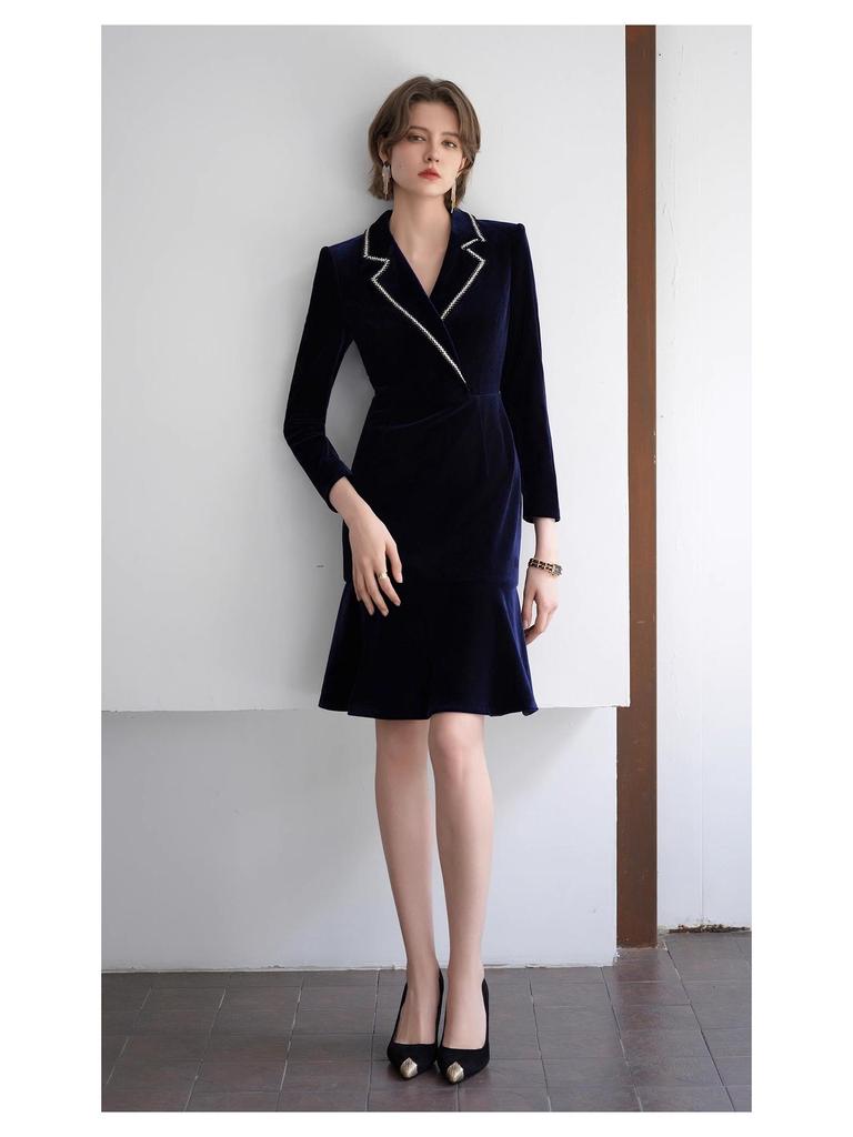 2024 Ранняя осень Темно-синее бархатное женское формальное платье с оборками и длинными рукавами