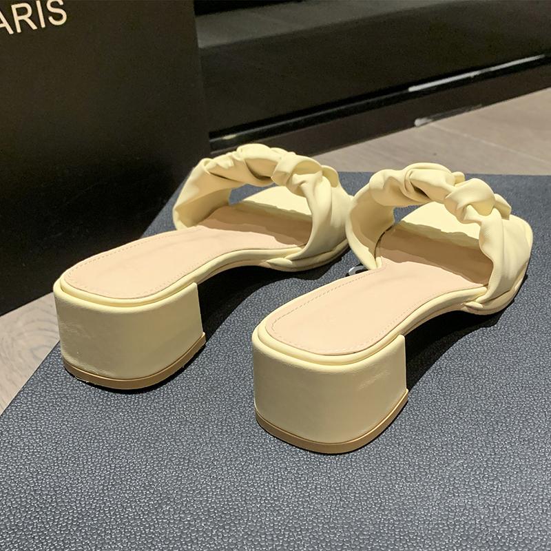 Fashion Square Head Sandals for Women's Summer New Thick Heel Pleated External Wearing Slippers Women Zapatillas De Mujer Ladies Shoes
