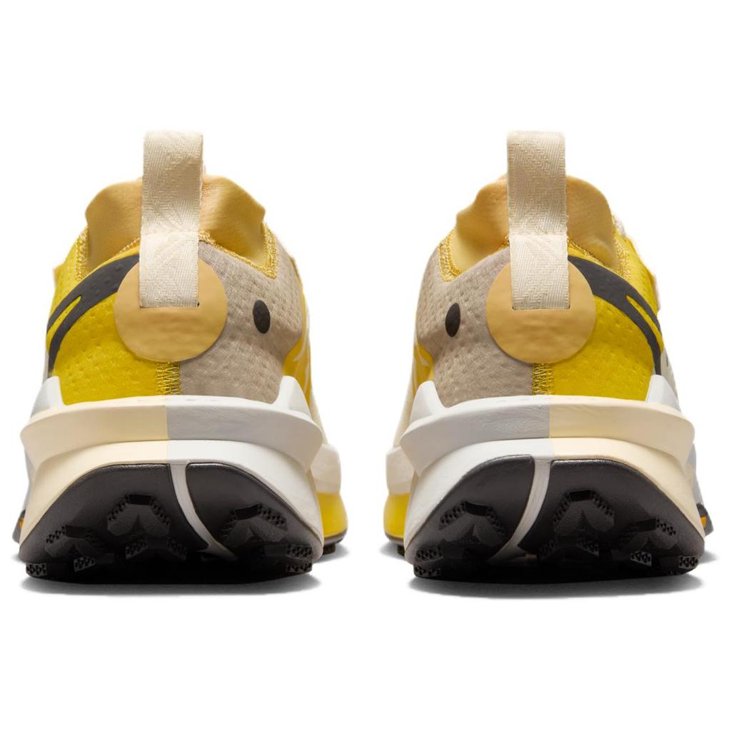 Nike ZoomX Zegama 2 Алабастровый Молния Сатурн Золотой Средний Пепел FD5190-700