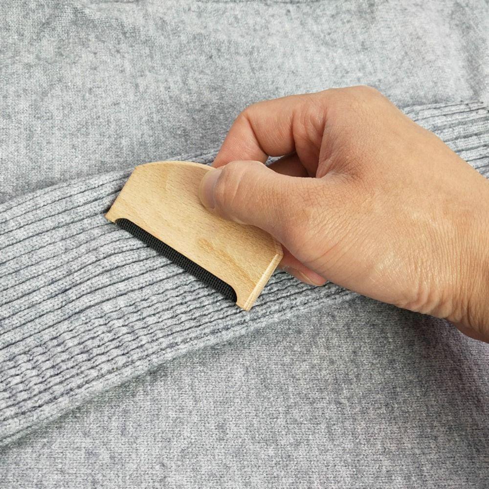Convenient Portable Sweater Clothes Wooden Fabric Comb Epilator Lint Remover Lint Trimmer Shaver