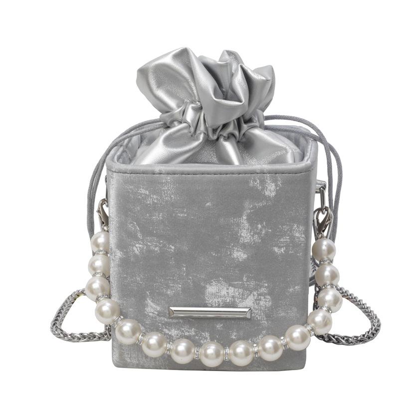 High-end Small Bag Women's 2025 New Casual Chain Bag Fashionable and Simple Shoulder Bag Pearl Messenger Bag