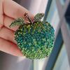 Second-hand Vintage Colorful Retro Literary Red Apple Green Apple New Sweet Small Fresh Brooch for Women