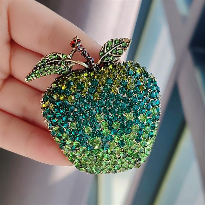 Second-hand Vintage Colorful Retro Literary Red Apple Green Apple New Sweet Small Fresh Brooch for Women