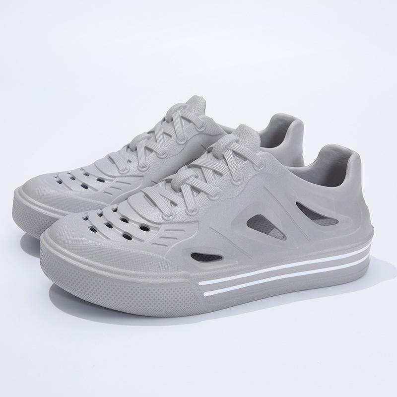 Unisex Lightweight EVA Clog Shoes for Summer: Beach, Driving, and Cool Closed-Toe Slippers Sandals