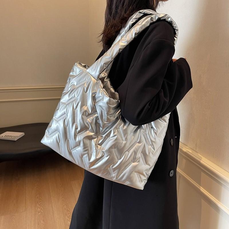 Chic And Fashionable Canvas Tote Bag For Women Versatile Daily Use In Black