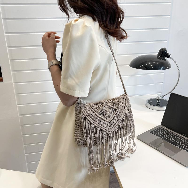 Fashion Cotton Woven Hollow Shoulder Crossbdoy Bags Female Summer Beach Bag Travel Small Tassel Handbag