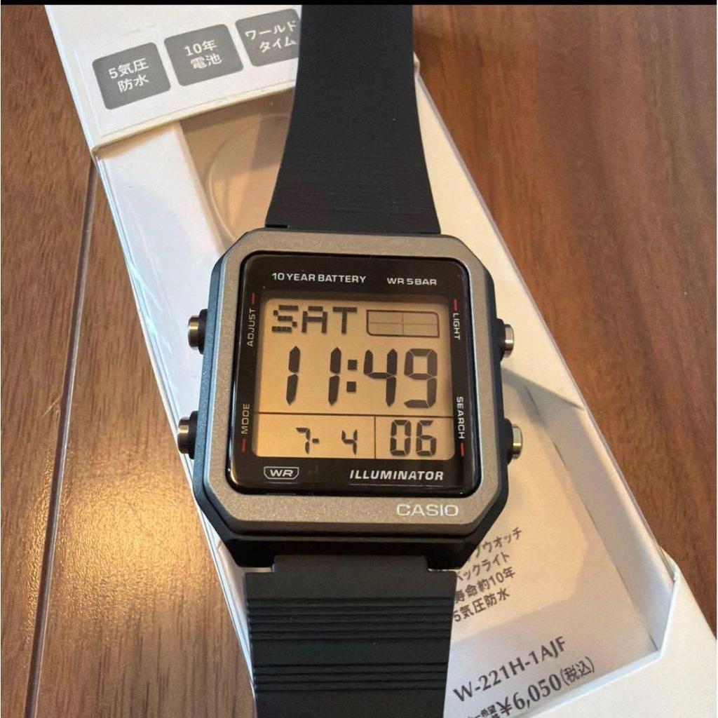 Б/у Новый и нераспечатанный Цифровые часы CASIO W-221H-1AJF