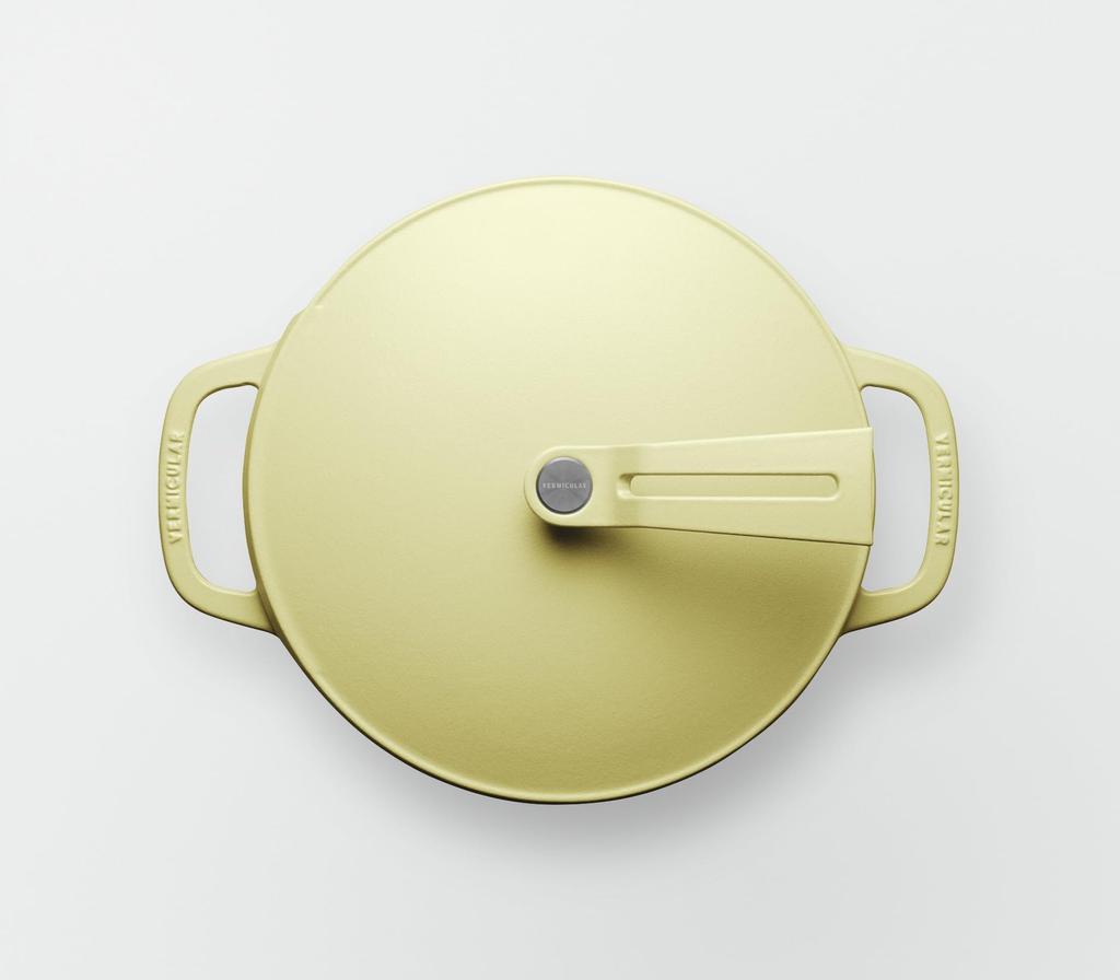 Vermicular Чугунная эмалированная кастрюля 22 см Матовый ромашково-желтый Безводная готовка Безводное запекание Книга специальных рецептов в комплекте Духовка Кастрюля 2 Самостоятельно стоящая крышка