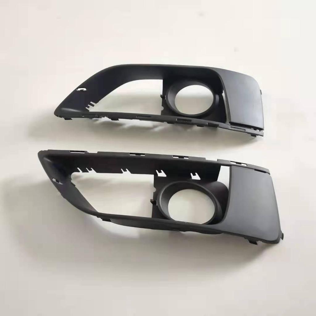Декоративная рамка противотуманной фары BMW Mini для модели 51117401701/702