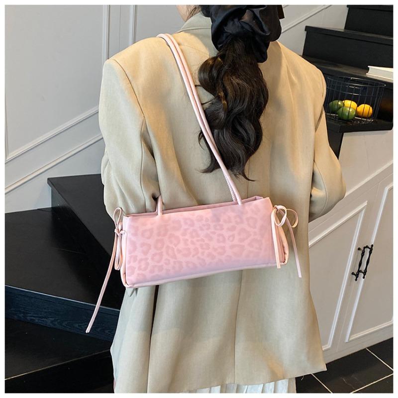 Leopard print bag women's large-capacity new summer leisure niche shoulder underarm bag work commuter bag