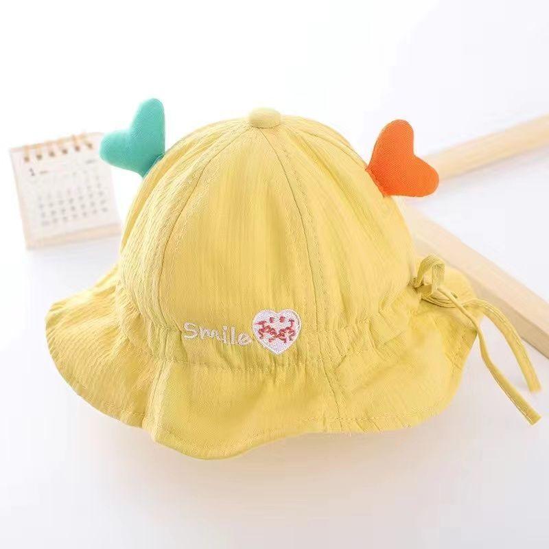 Cute Baby Bucket Hat for Spring and Autumn Adorable Newborn Sun Protection Cap for Boys and Girls Soft Brimmed Fisherman Hat