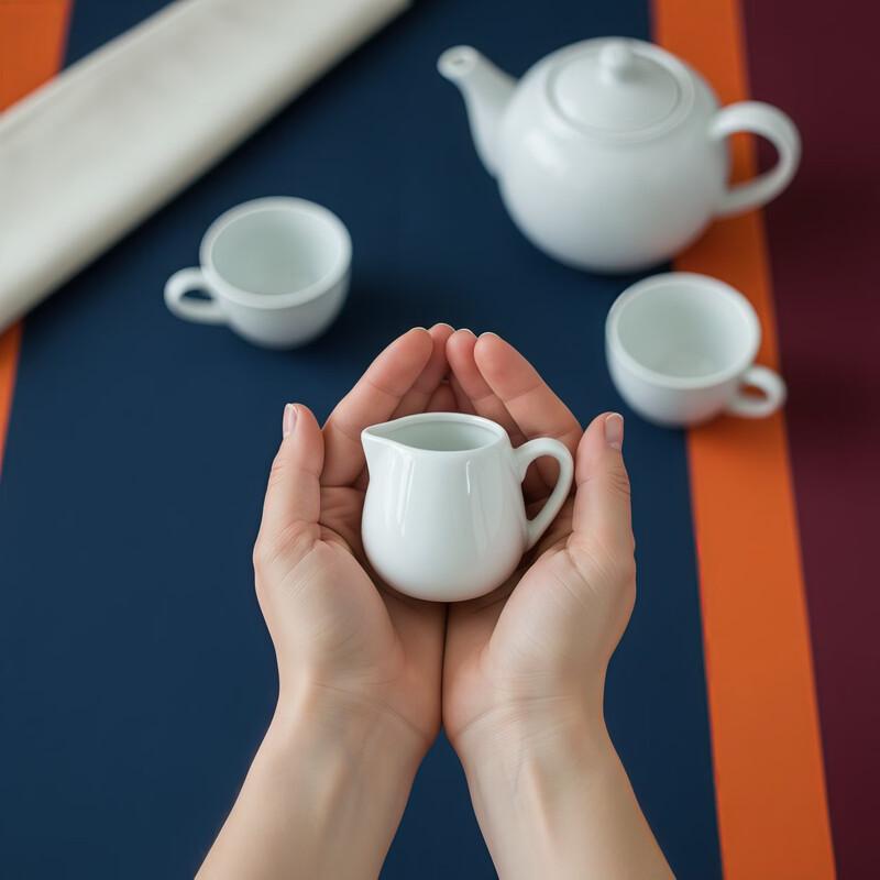 Shangqi Ceramic Creamer and Gravy Boat