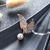 Retro Angel Wings Brooch Temperament Versatile Pearl Corsage Niche Design Sense Anti-Light Pin Accessories