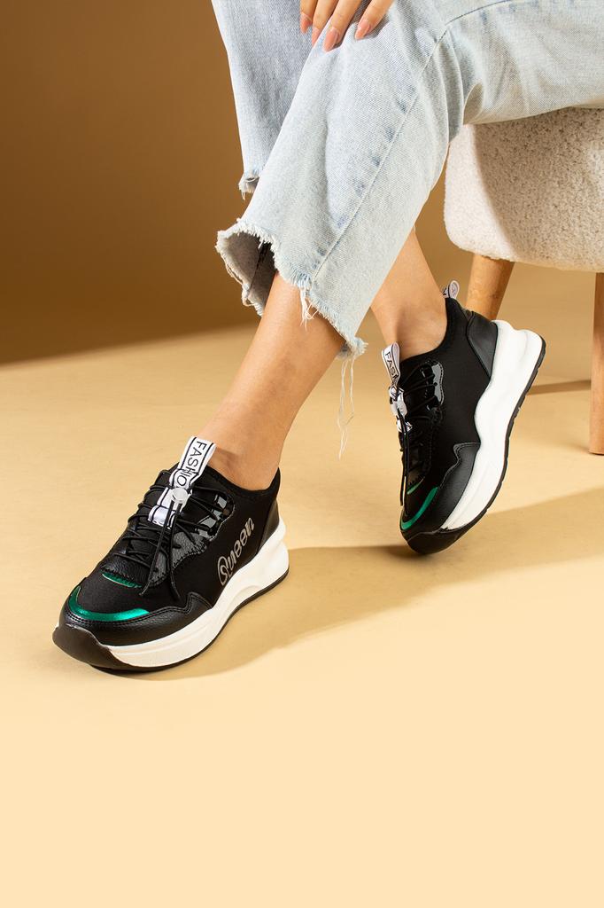 Женские кроссовки на шнуровке с удобной подошвой 36-140-24Queen