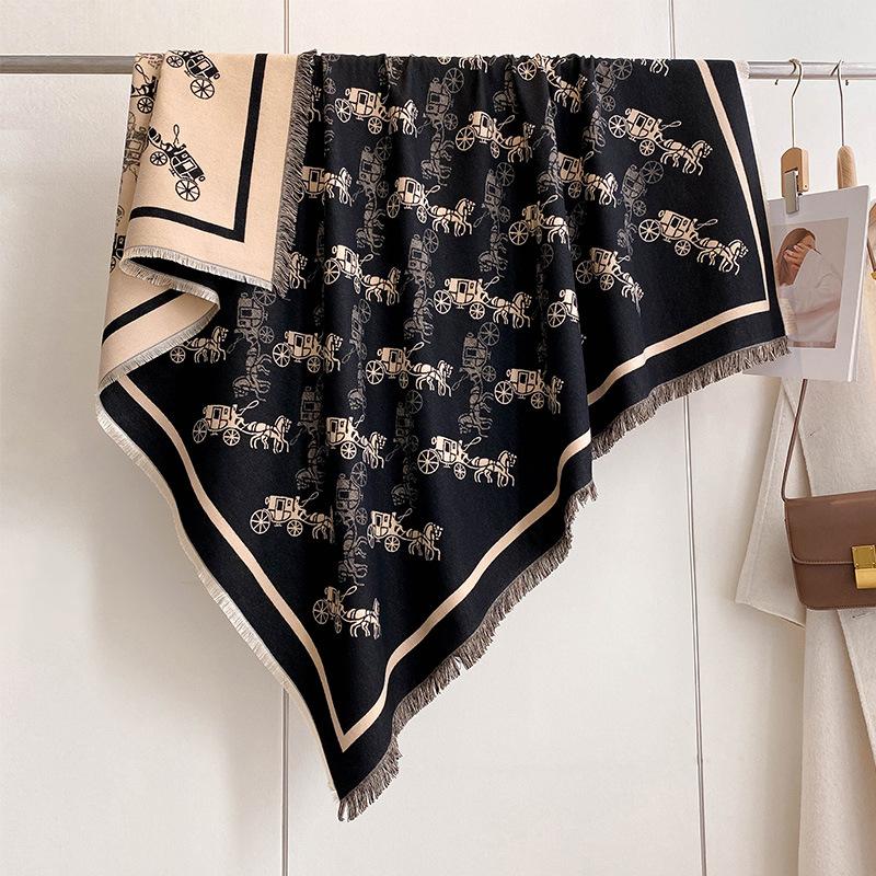 European And Korean Carriage Black And White Classic High-End Scarf Women'S Shawl Warm Versatile Simple Thickened Scarf