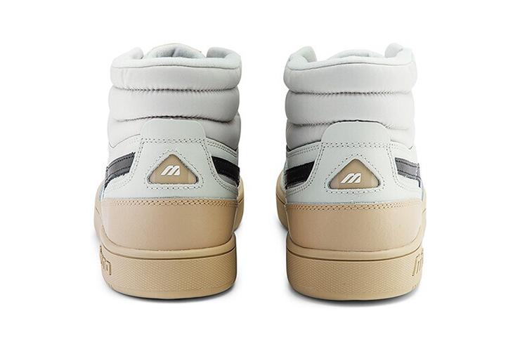 Men's Sneakers Mizuno Court Skate Shoes Unisex Mid-top White/Black