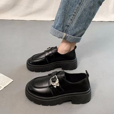 Маленькие кожаные туфли женские весна и осень новые лакированные на толстой подошве увеличивающие рост туфли с юбками с круглым носком одинарные туфли