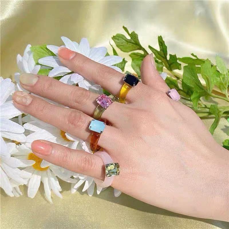 HangZhi 2020 New Japan Unique Chunky Colorful Rhinestones Transparent Acrylic Plastic Ring for Women Girls Party Jewelry