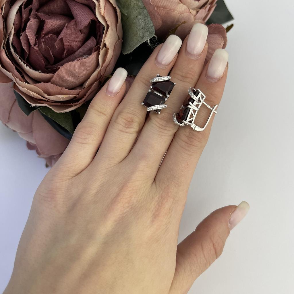 Серебряные серьги с натуральным гранатом 11.767ct (2110149)