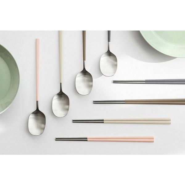 Costic Domestic New Sweet Spoon Set of 4, Gray + Pink + Beige + Brown, Spoon + Chopsticks 4 Set, 1 Set, Korean Popular Tableware