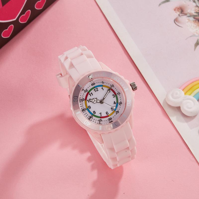 Унисекс Радужные Силиконовые Кварцевые Часы - Многоцветные Модные для Мужчин и Женщин