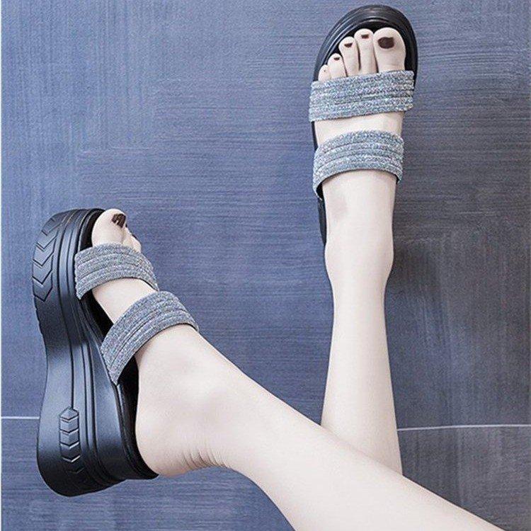 2024 лето новые модные женские шлепанцы на толстой подошве в корейском стиле на плоской подошве на высоком каблуке с перемычкой прохладные шлепанцы с открытым носком для ношения