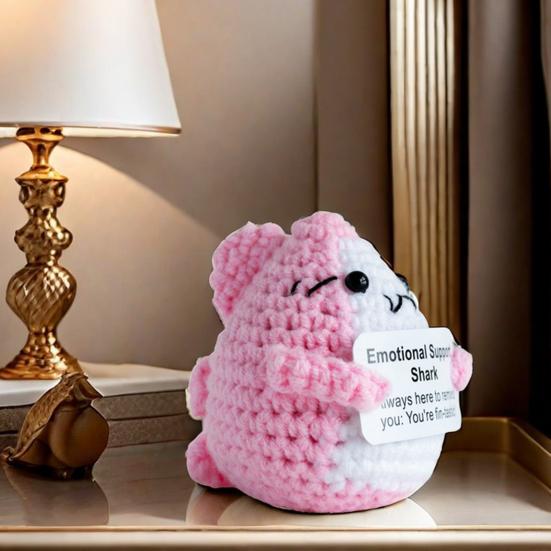 Позитивная вязаная крючком кукла Акула с вдохновляющей открыткой Эмоциональная поддержка Ручная работа Вязание Море