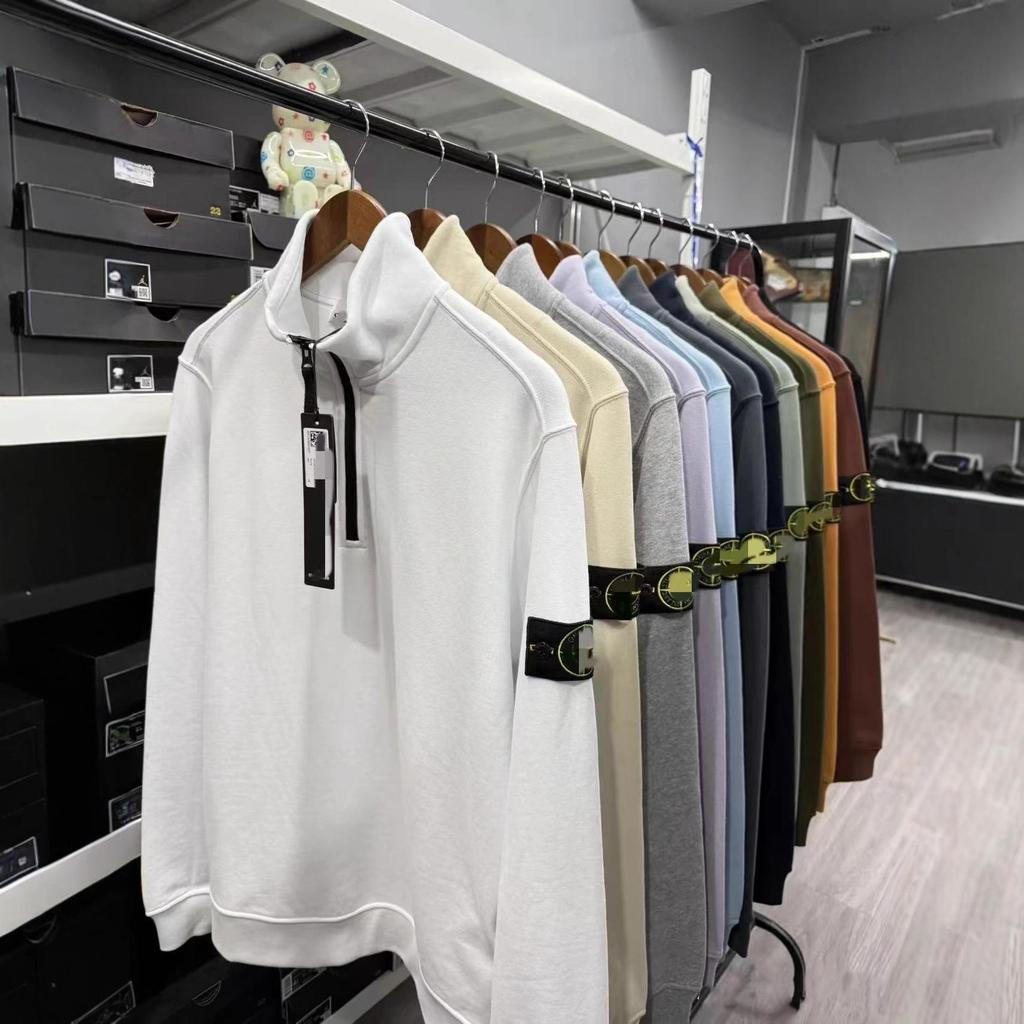 Унисекс Худи с значком "Дом на острове": Классическая футболка с длинным рукавом и молнией на половину высоты