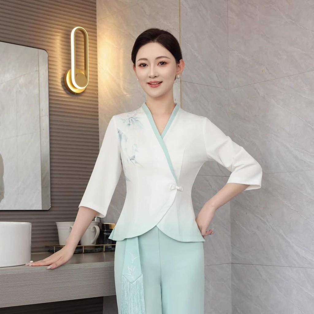 Новый комплект весенней рабочей одежды в китайском стиле для техников салонов красоты – женский влагоотводящий наряд.