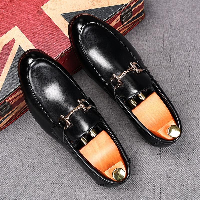 Fashion Luxury Designer Men Charm Metal Button Casual Shoes Male Slip On Loafers Flats Homecoming Wedding Dress Prom Zapatillas Hombre