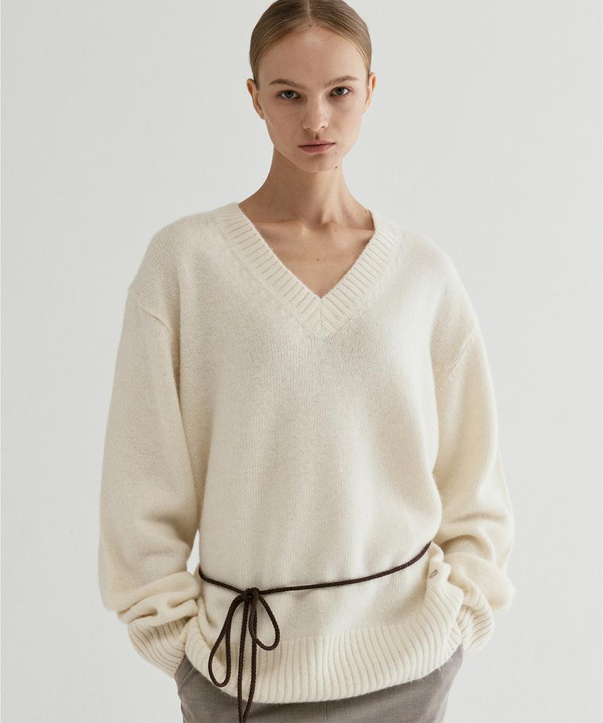 FROMWHERE Alpaca V-Neck Sweater Ivory