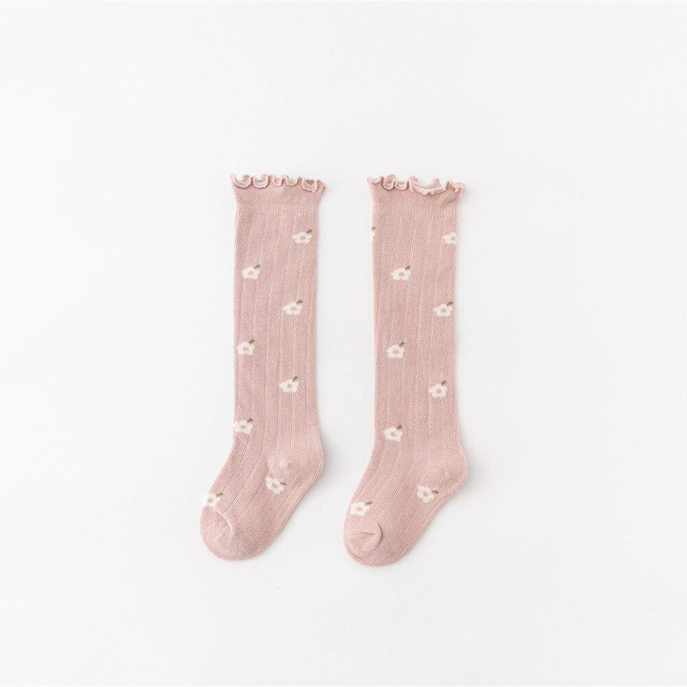 1 пара носков до колена для маленьких девочек, милые носки выше икры с цветочным принтом в винтажном стиле, весенне-осенние носки из чесаного хлопка для новорожденных