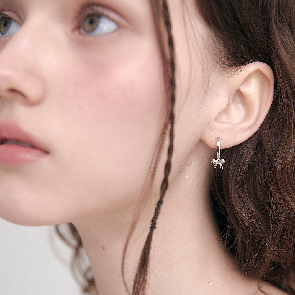 [Rosemont] Silver Ribbon One-Touch Earrings Ra24C52T