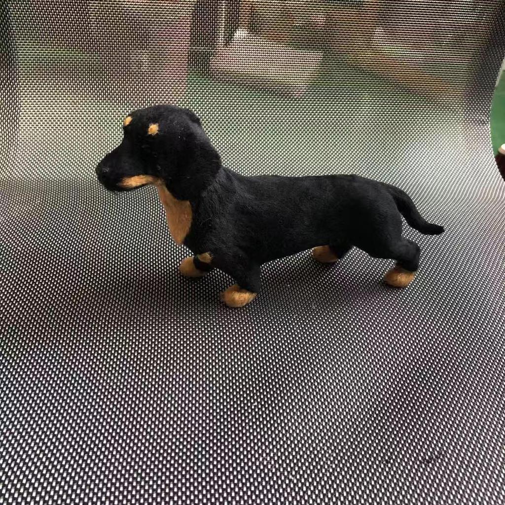 Игрушка такса: Маленькая модель животного, украшение