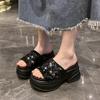 Fashion High Platform Slippers Women Summer Fashion 2025 New Increase Blingbling Leather Sandals Flip-flops 8CM Heels Beach Shoes