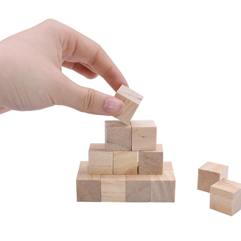 Wooden Square Blocks Unfinished Wood Solid Wood Cube Mini Cubes DIY Woodwork Craft Embellishment for Wedding Christmas Party
