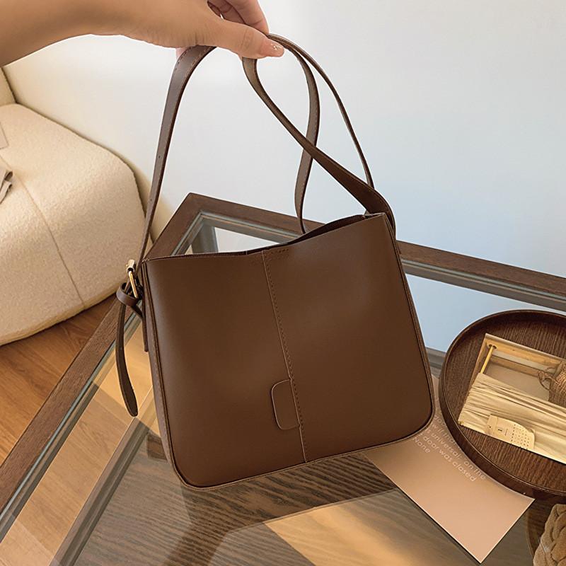 IELGY Casual Large Capacity Fashion Korean Bucket Bag