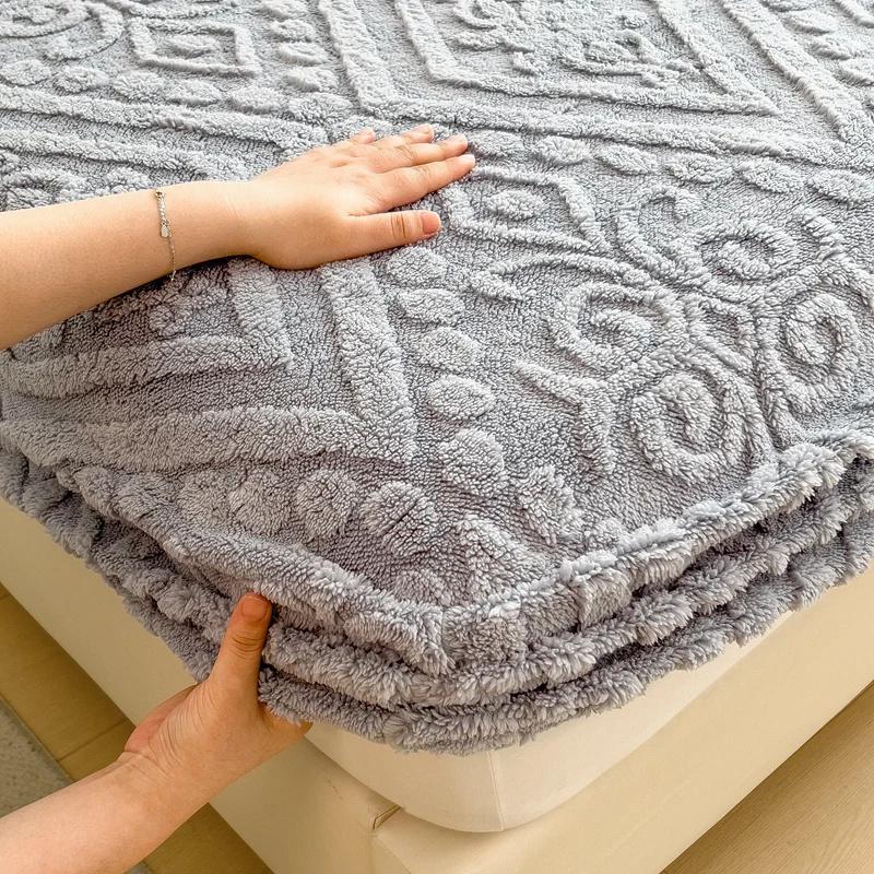 Мягкий плюшевый теплый чехол для матраса, зимний бархатный материал, простыня на резинке, утолщенный теплый чехол для матраса, несколько размеров